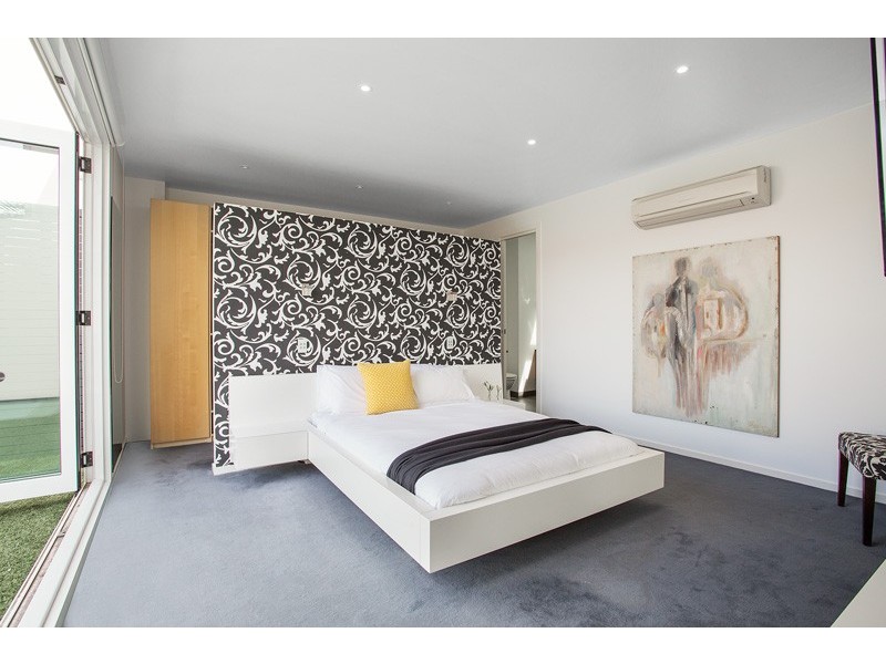 45 Albermarle Street, Kensington VIC 3031