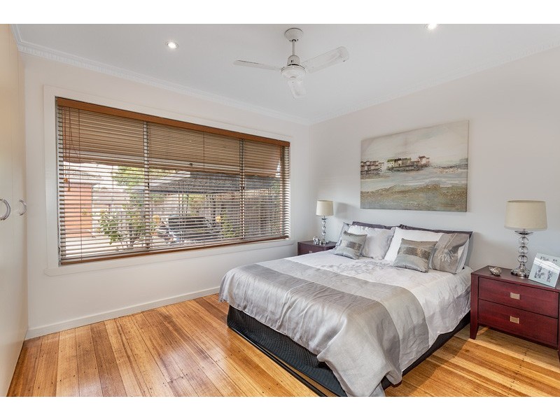 4/136 Hoffmans Road, Essendon VIC 3040