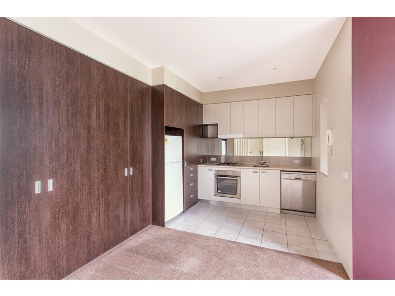 G05/108 Altona Street, Kensington VIC 3031