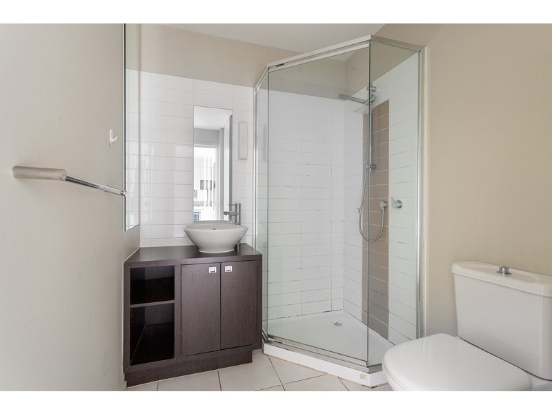 G05/108 Altona Street, Kensington VIC 3031