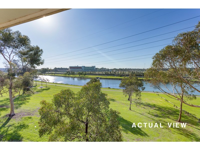 14/2 Ballarat Road, Footscray VIC 3011