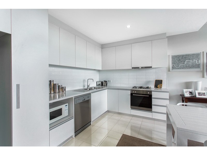 302/2a La Scala Avenue, Maribyrnong VIC 3032