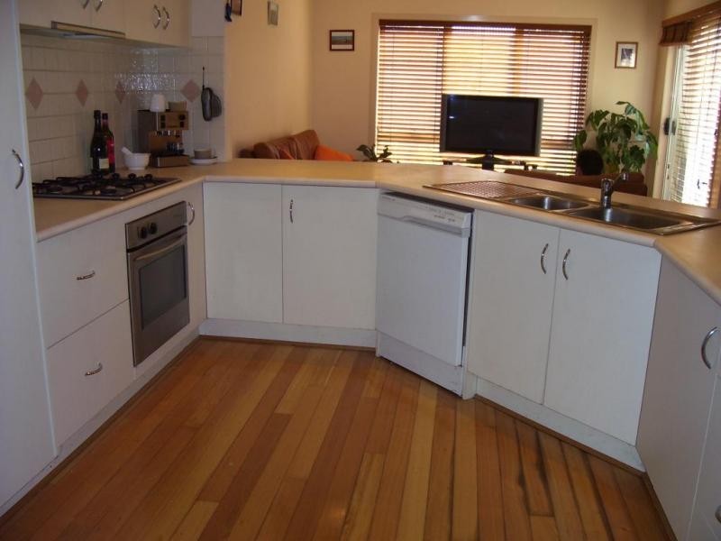 64 Newman Street, Kensington VIC 3031