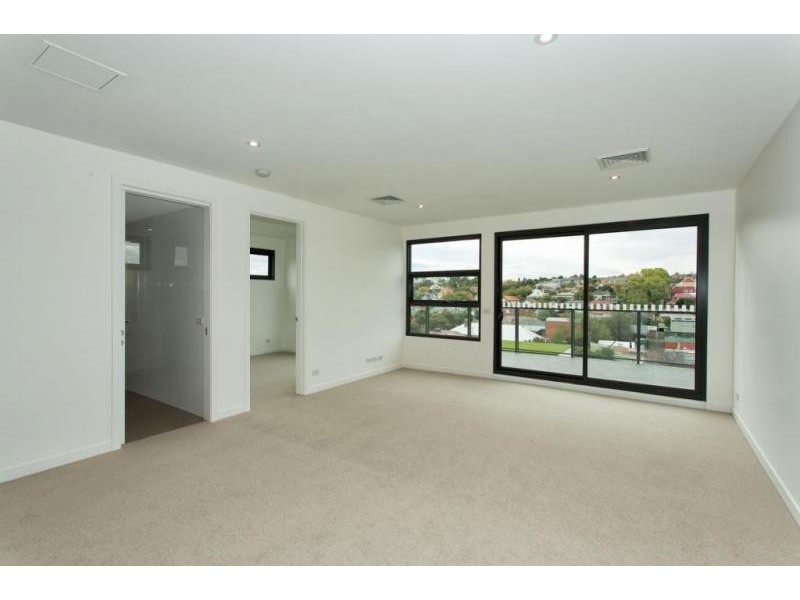 33/122 Maribyrnong Road, Moonee Ponds VIC 3039