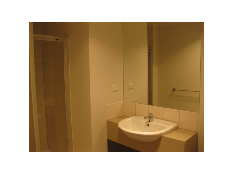 25/99 Brickworks Drive, Brunswick VIC 3056