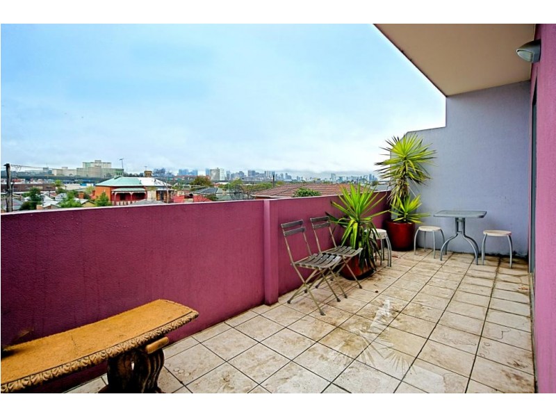 10/7 Rankins Road, Kensington VIC 3031