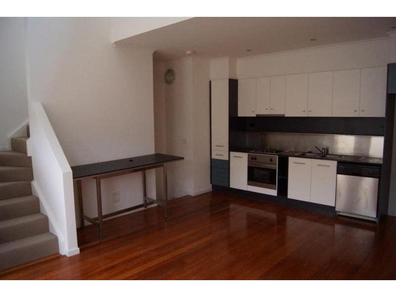 15/18 – 24 Ireland Street, West Melbourne VIC 3003