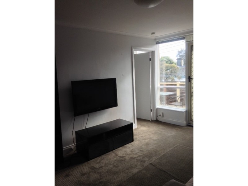 11/55 Wellington Street, Flemington VIC 3031