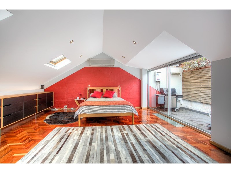 1/7 Bruce Street, Kensington VIC 3031