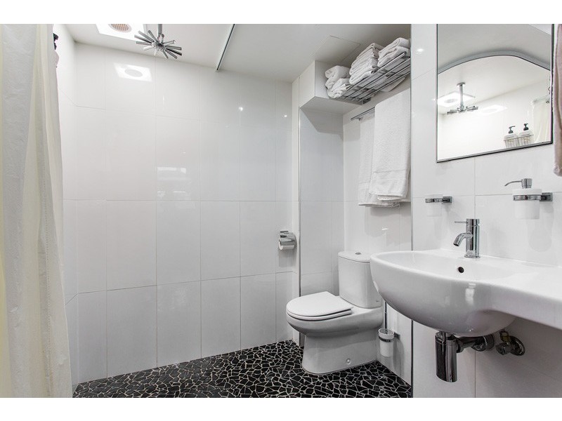 1/7 Bruce Street, Kensington VIC 3031