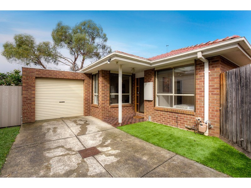 4b Service Street, Essendon North VIC 3041