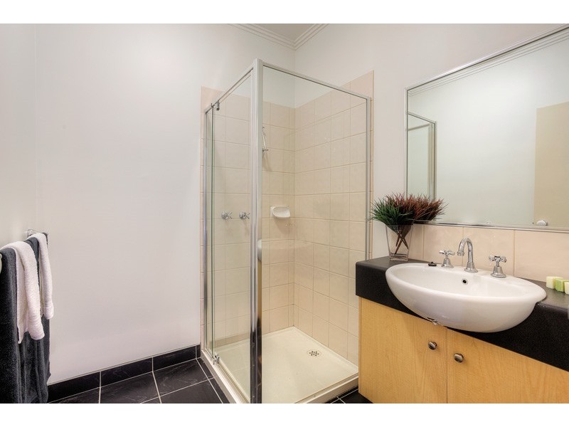 53/2 Newmarket Way, Flemington VIC 3031