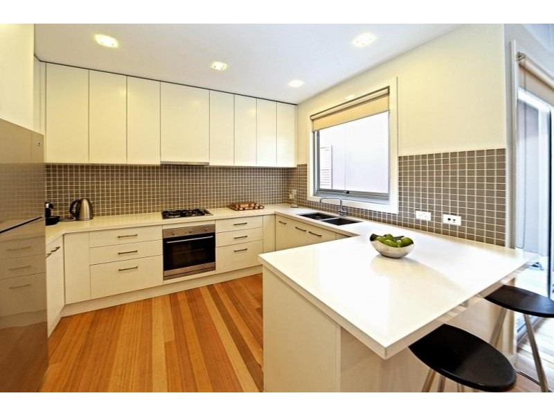 2/12 Lancashire Lane, North Melbourne VIC 3051