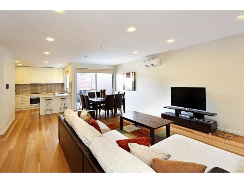 2/12 Lancashire Lane, North Melbourne VIC 3051