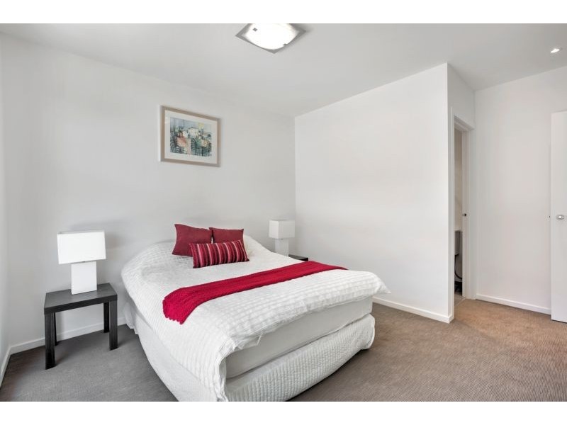 13-15 Pascoe Street, Pascoe Vale VIC 3044