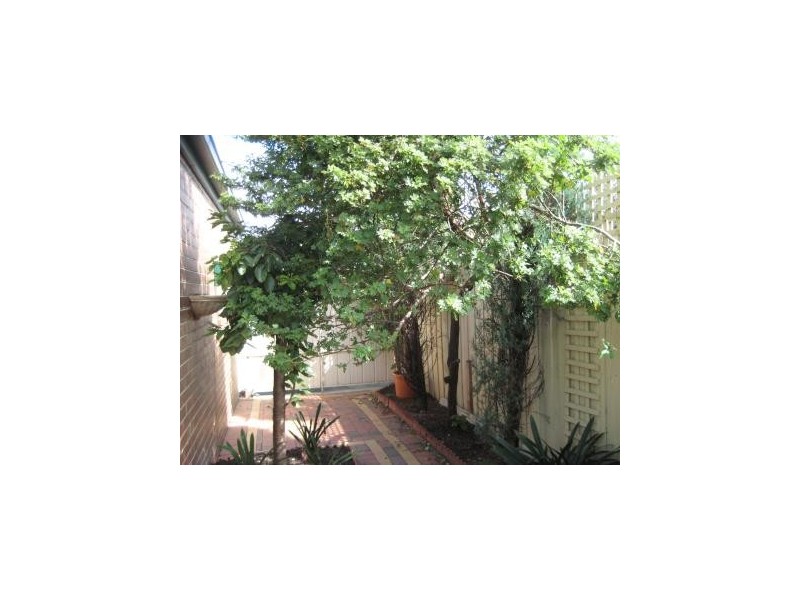 13A Mantell Street, Moonee Ponds VIC 3039