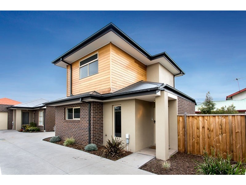 2/35 Hart Street, Airport West VIC 3042