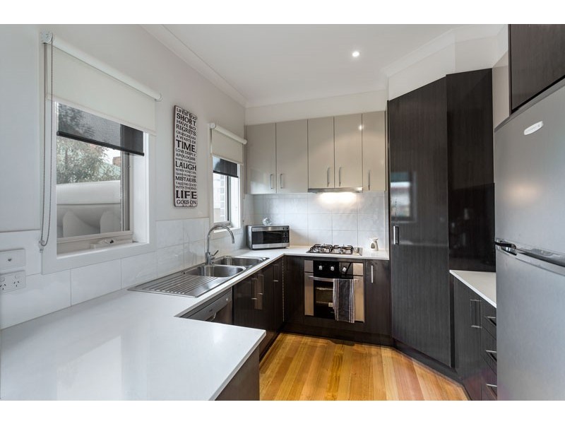 2/35 Hart Street, Airport West VIC 3042