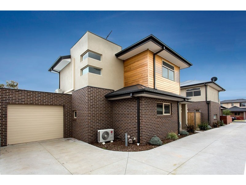 2/35 Hart Street, Airport West VIC 3042