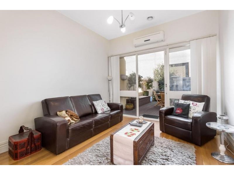 6 Bruce Street, Kensington VIC 3031