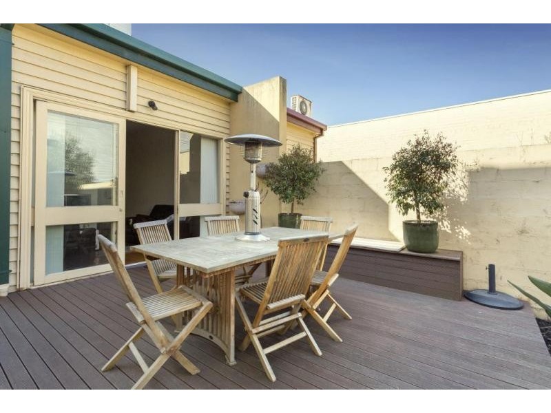 6 Bruce Street, Kensington VIC 3031