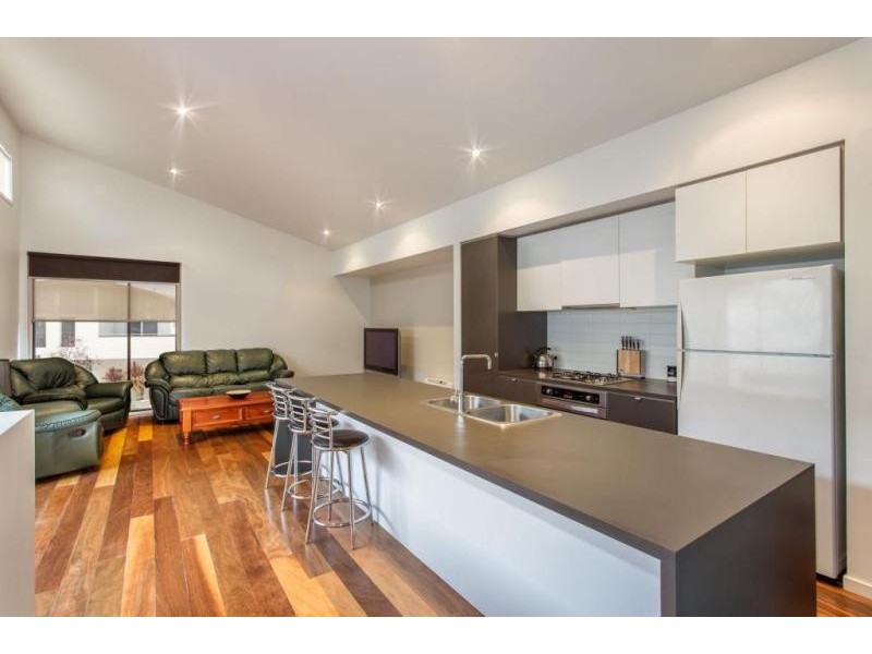 33 Hillsdale Avenue, Maribyrnong VIC 3032