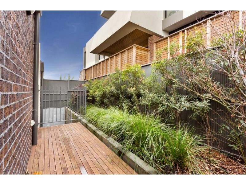 33 Hillsdale Avenue, Maribyrnong VIC 3032