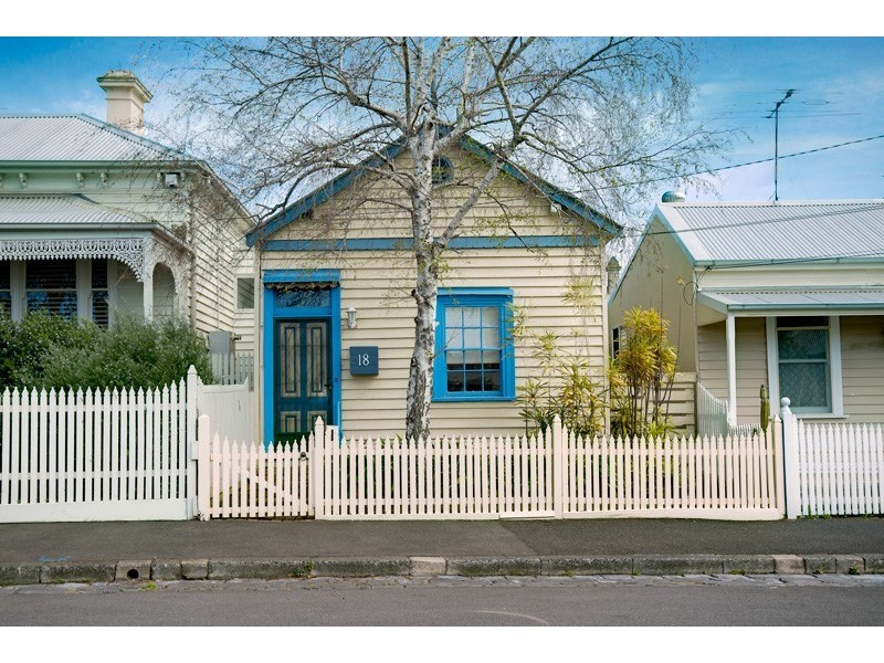 18 McConnell Street, Kensington VIC 3031