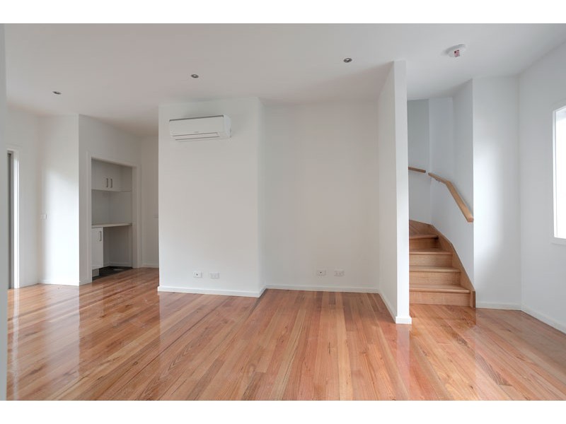 2-4/882 Pascoe Vale Road, Glenroy VIC 3046