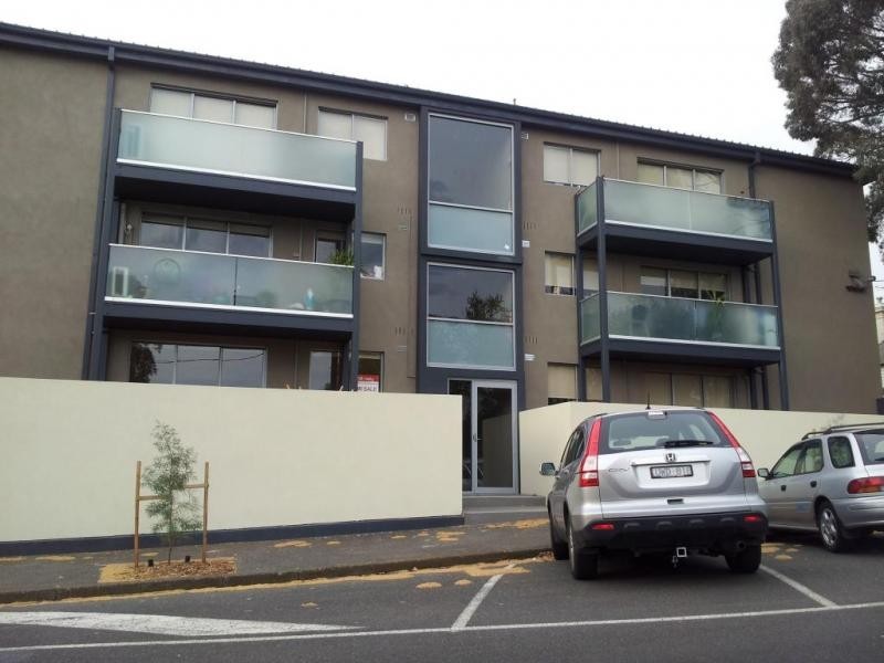9/2 Brighton Street, Flemington VIC 3031