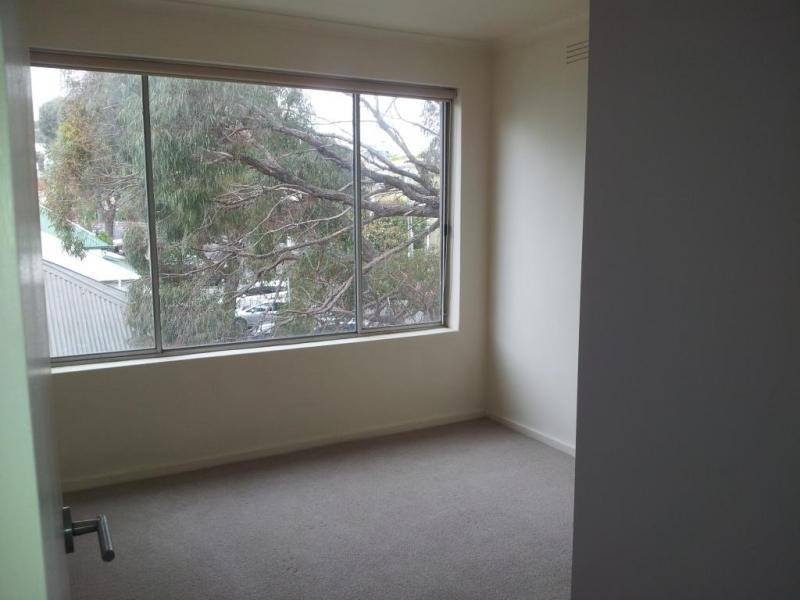 9/2 Brighton Street, Flemington VIC 3031