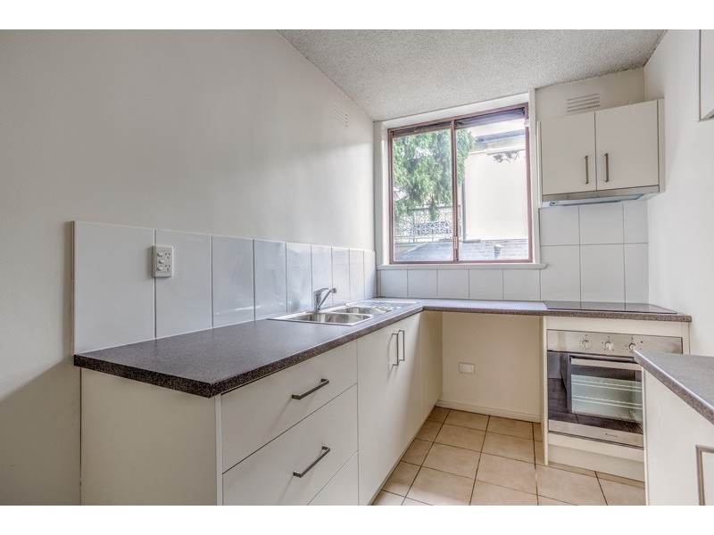 4/121 Wellington Street, Flemington VIC 3031