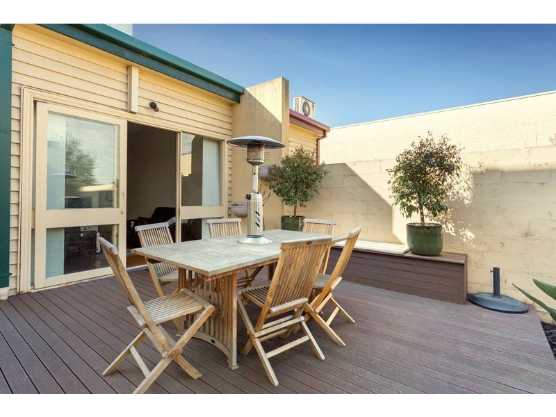 6 Bruce Street, Kensington VIC 3031