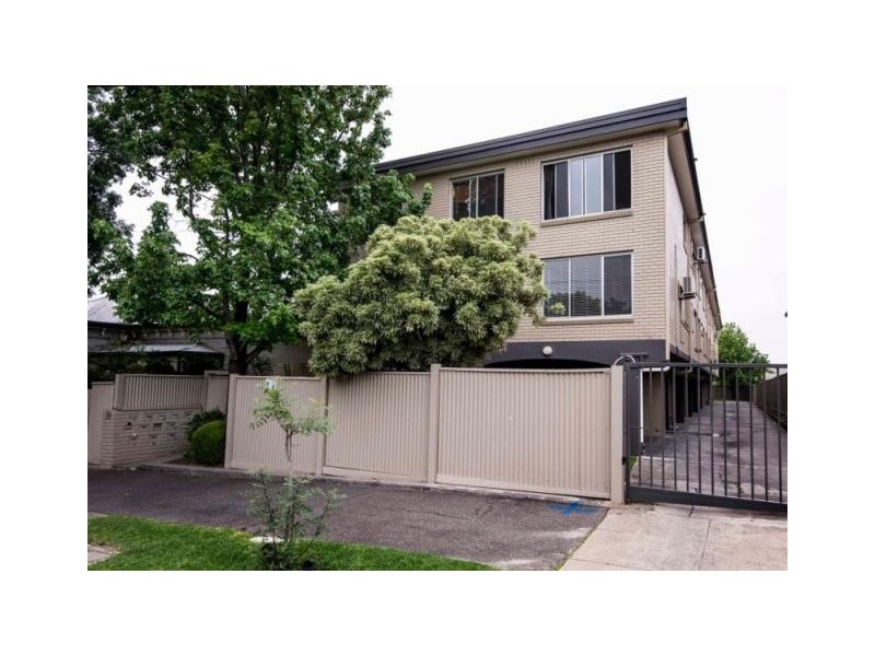 2/39 Dover Street, Flemington VIC 3031