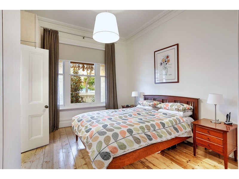 9 Percy Street, Kensington VIC 3031