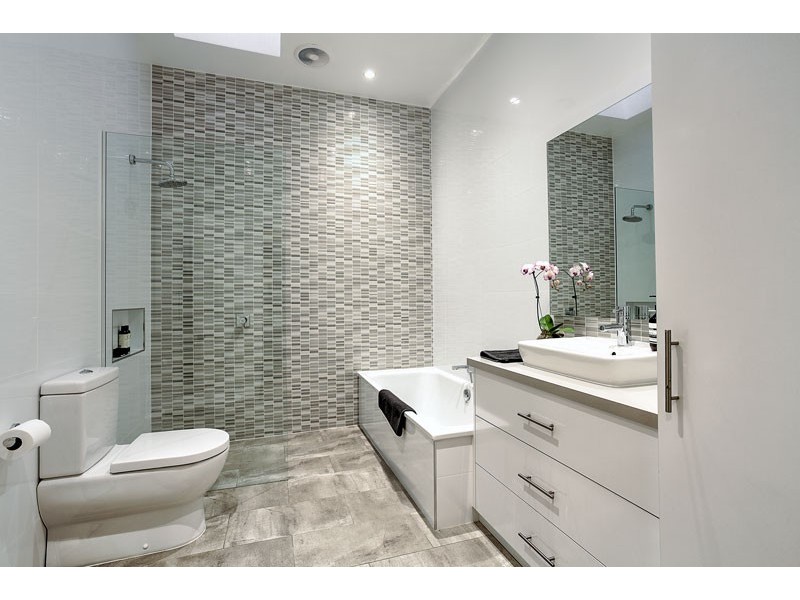 9 Percy Street, Kensington VIC 3031