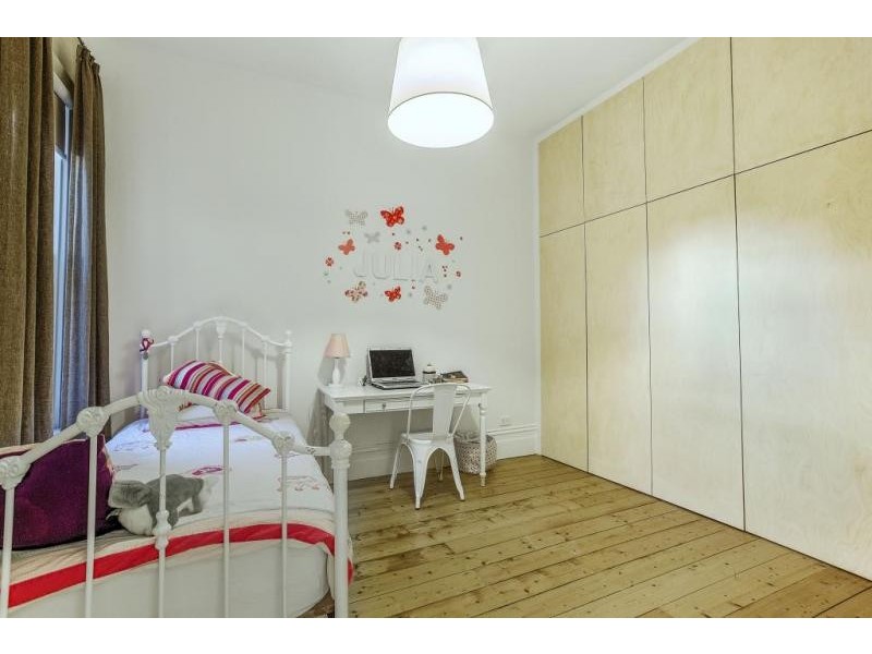 9 Percy Street, Kensington VIC 3031