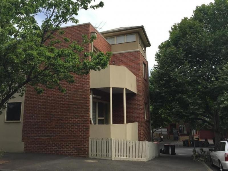 1/1 The Lairidge, Kensington VIC 3031