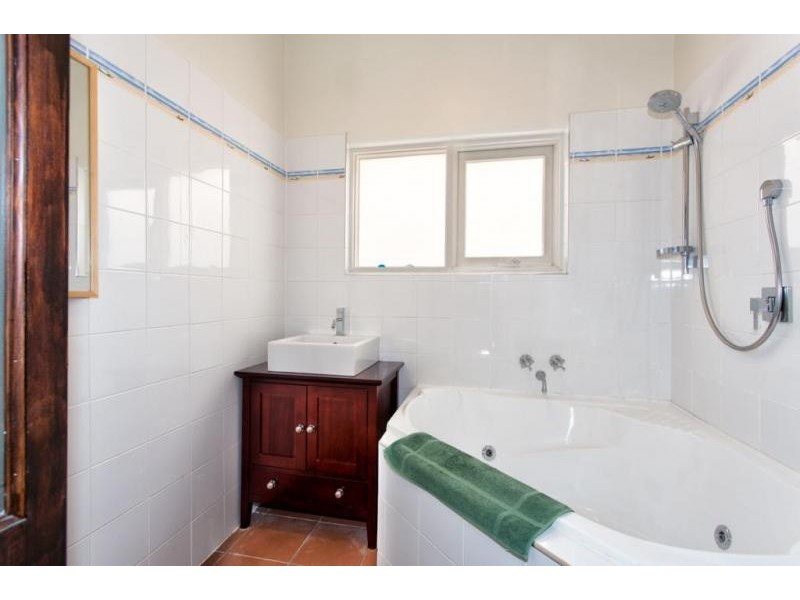 141 Victoria Street, Flemington VIC 3031