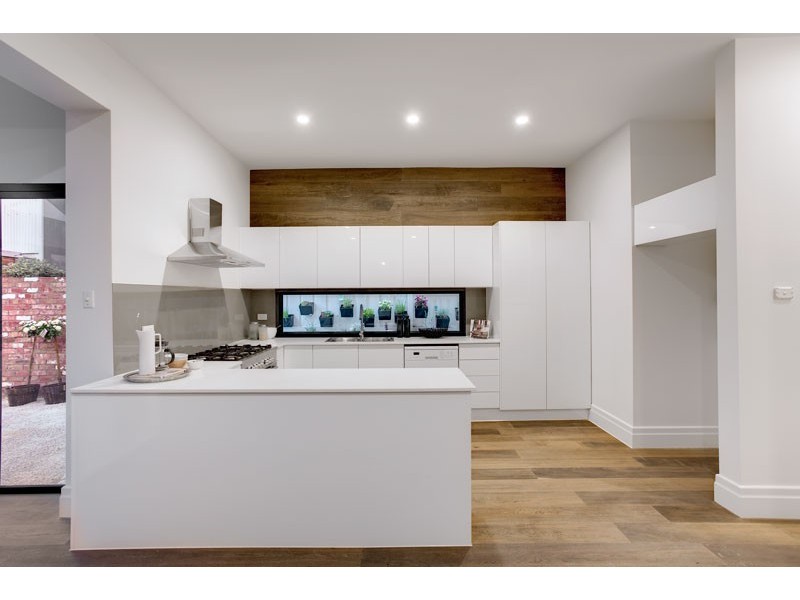 18 Collett Street, Kensington VIC 3031