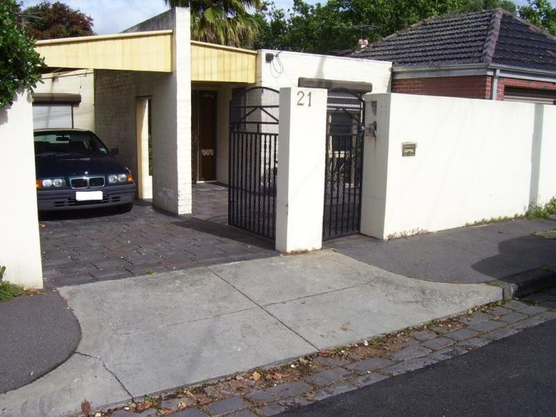 21 Clarence Street, Flemington VIC 3031