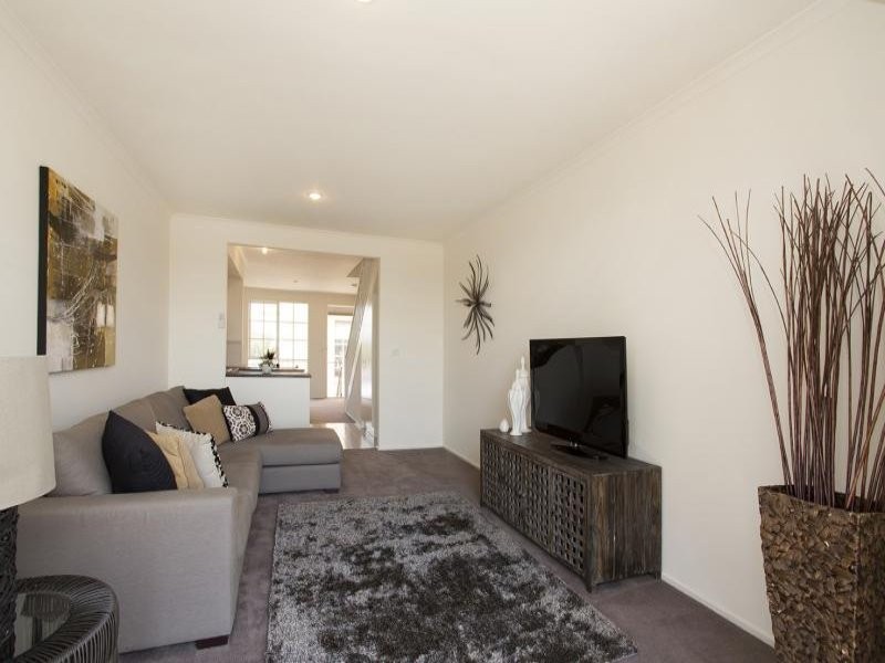 22/2 Ballarat Road(Princes Hwy), Footscray VIC 3011