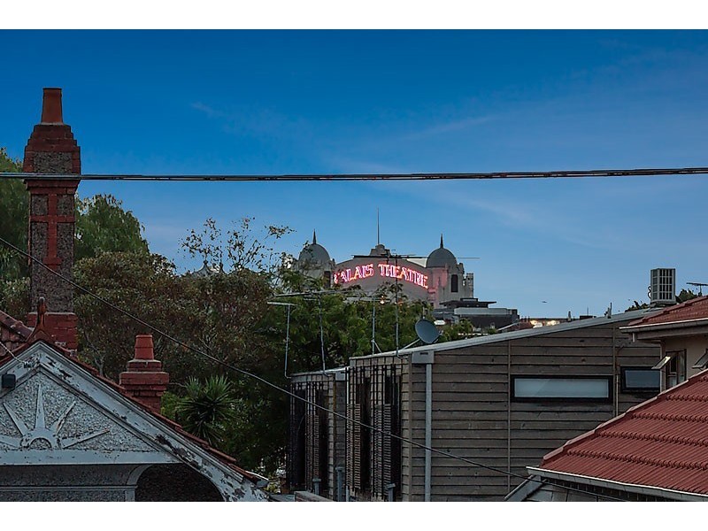 2/104 Barkly Street, St Kilda VIC 3182