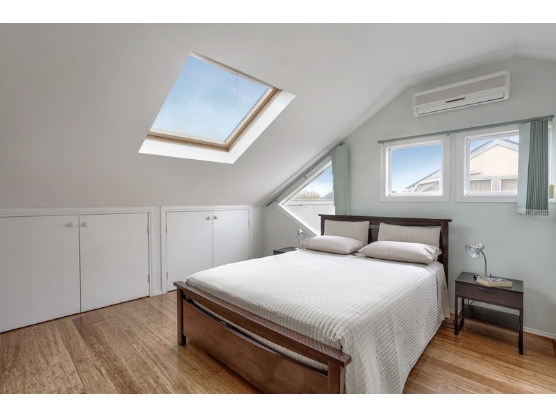 19 McNamara Mews, Kensington VIC 3031