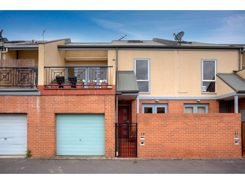 19 McNamara Mews, Kensington VIC 3031