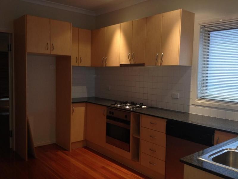 31 Rankins Road, Kensington VIC 3031