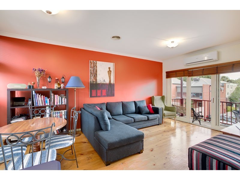 28 Little Bendall Street, Kensington VIC 3031