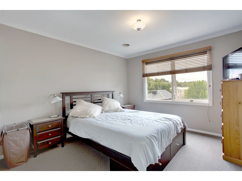 28 Little Bendall Street, Kensington VIC 3031