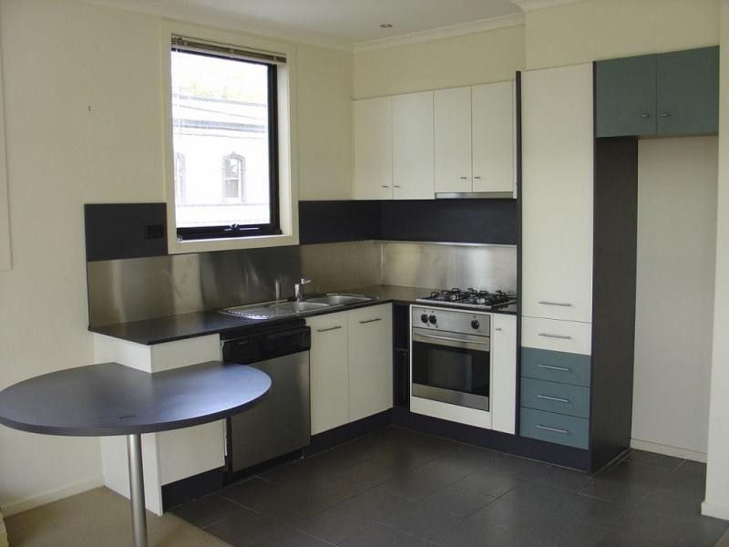 7/33 Rankins Road, Kensington VIC 3031