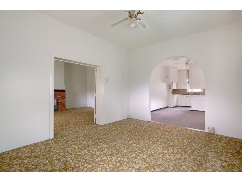 27 Waltham Street, Flemington VIC 3031